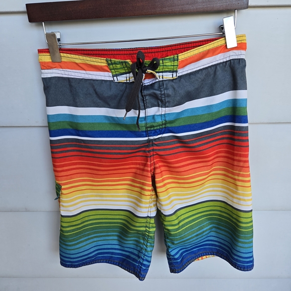 Hang Ten Red and White Mesh Shorts - Picture 1 of 4